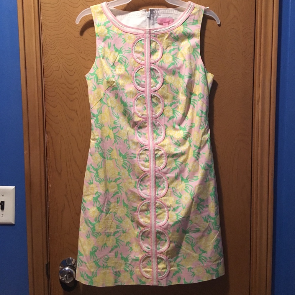 Classy sleeveless Lilly Pulitzer Sheath Dress